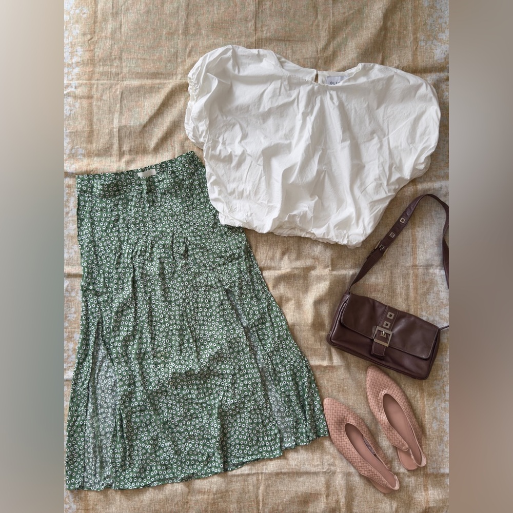 H&M Green Floral Midi Skirt